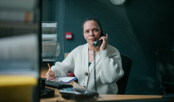 Samaritans listening volunteer