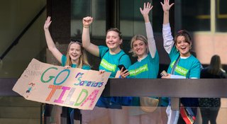 Samaritans volunteers cheering on runners at TCS London Marathon