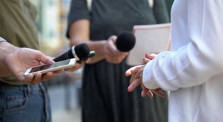 interview_celebs_AdobeStock_295362946.jpeg