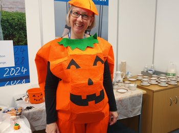 Branwen fundraising on Halloween