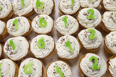Cakes - 116 123