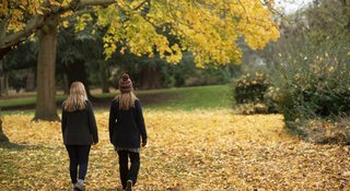 Women-walking-outside