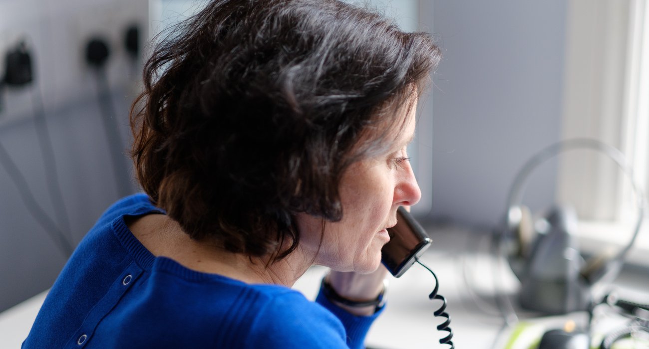 Coventry stock femail volunteer on phone.jpg