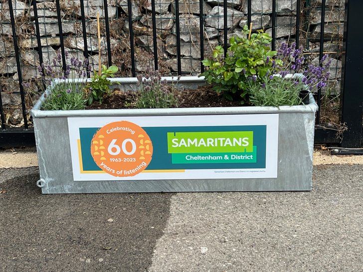 60th anniversary planter