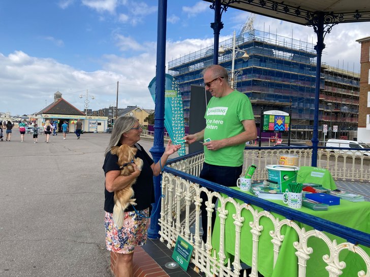 Volunteers at Bognor bandstand on 24/7