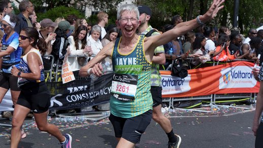 Samaritans London Marathon, Temple Station, by Patrick Young 260426 18