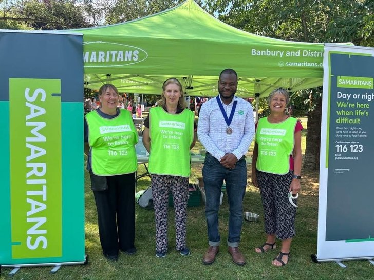 The team with the Deputy Mayor