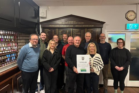 WsM Cricket Club donates £250 to WsM Samaritan Branch
