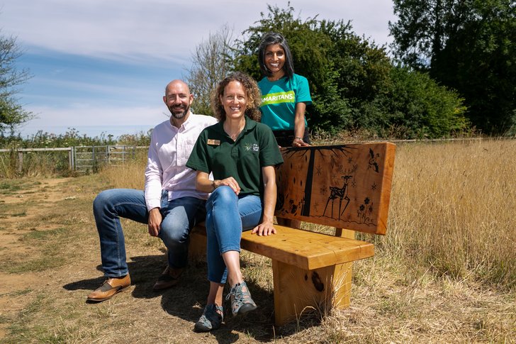 Cala listening bench