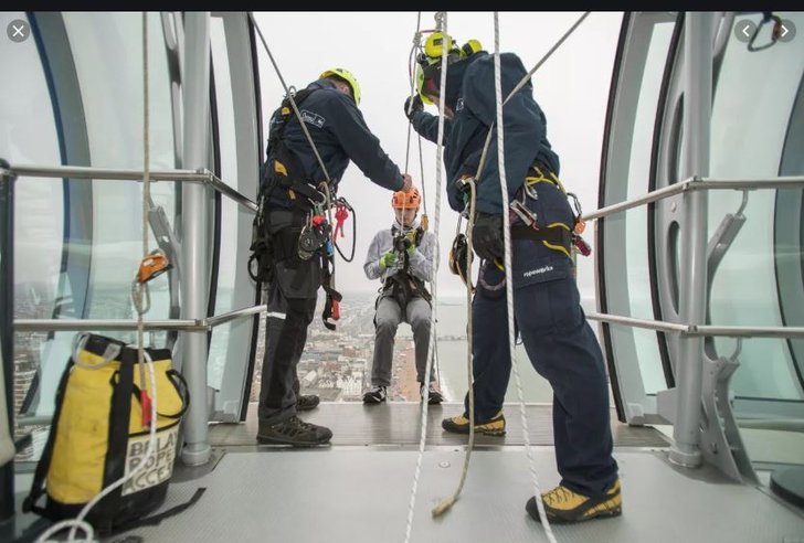abseil over the edge.JPG