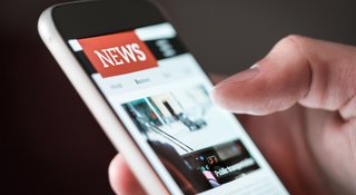 (media guidelines) phone - AdobeStock_232438285_01.jpeg