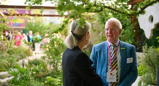Samaritans Chelsea garden Keith Leslie and donor