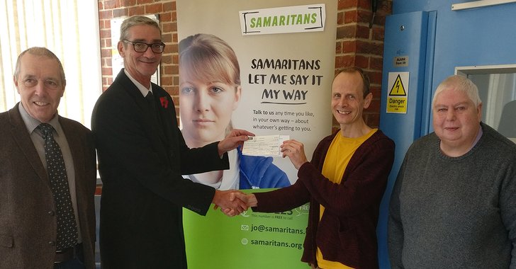twitter-Sams-cheque.jpg