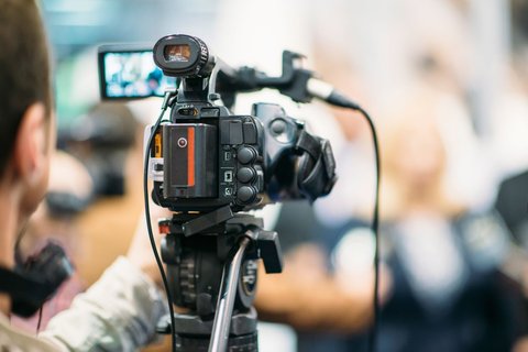 media guidelines_ video camera - AdobeStock_131822701 - website res .jpeg