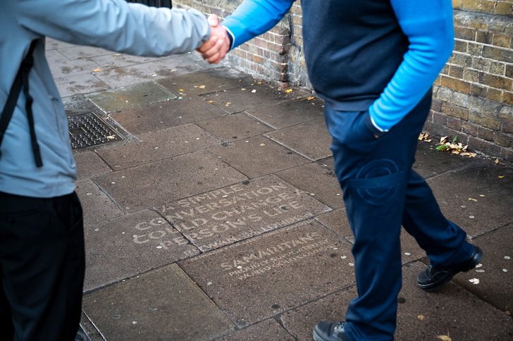 wgc-stencils-simple-conversation-rizwan-handshake